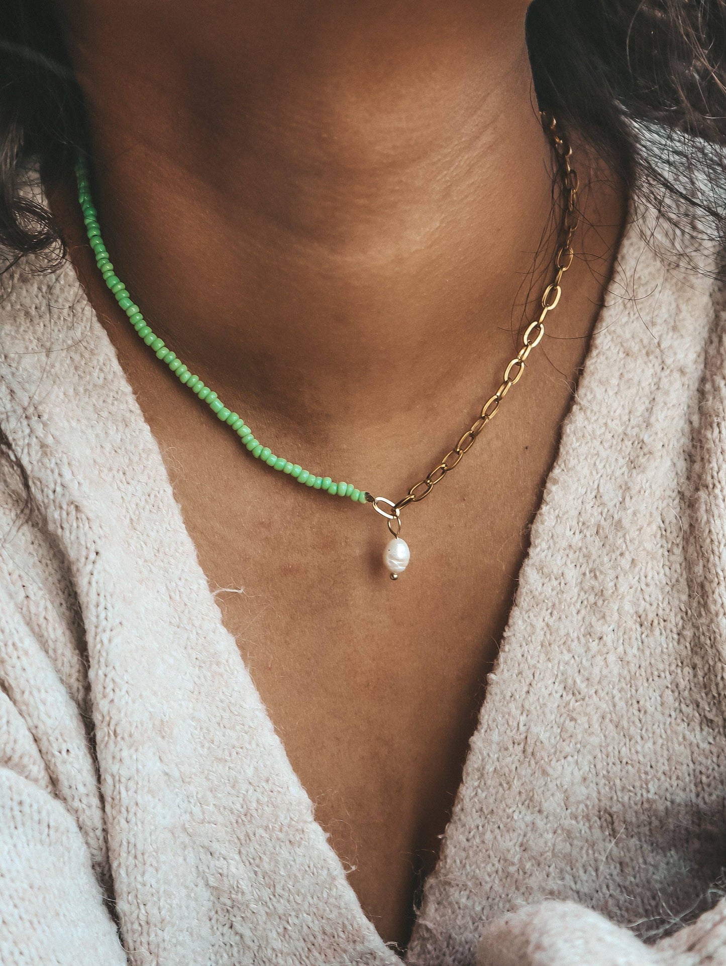 Pura Pearl Seed Bead Necklace: White
