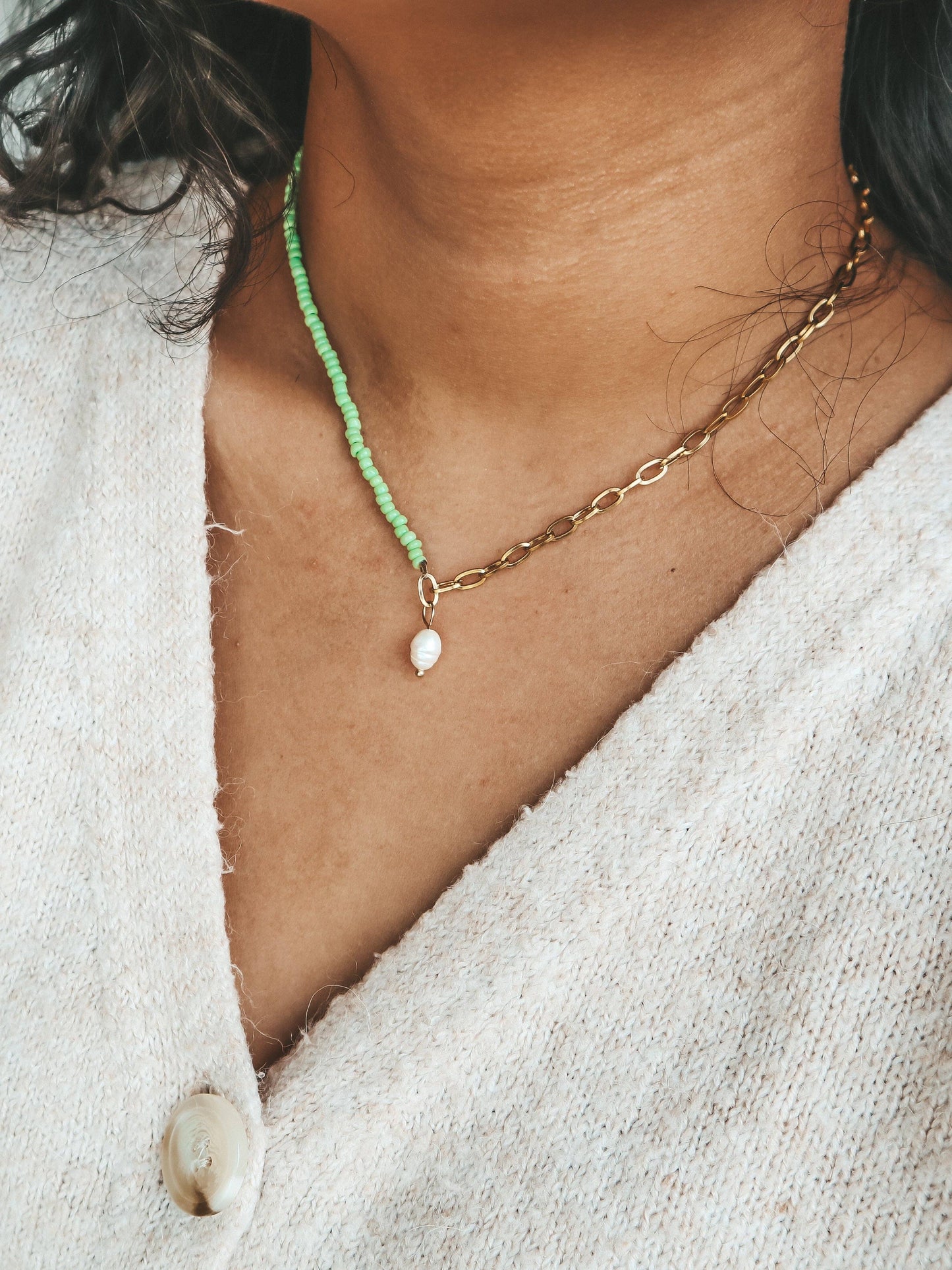 Pura Pearl Seed Bead Necklace: White