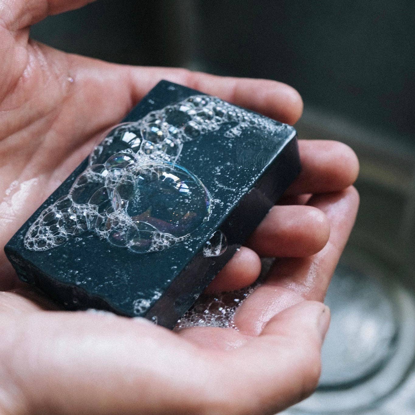 Wylder Naturals - Soap Bar - Tea Tree & Eucalyptus with Activated Charcoal