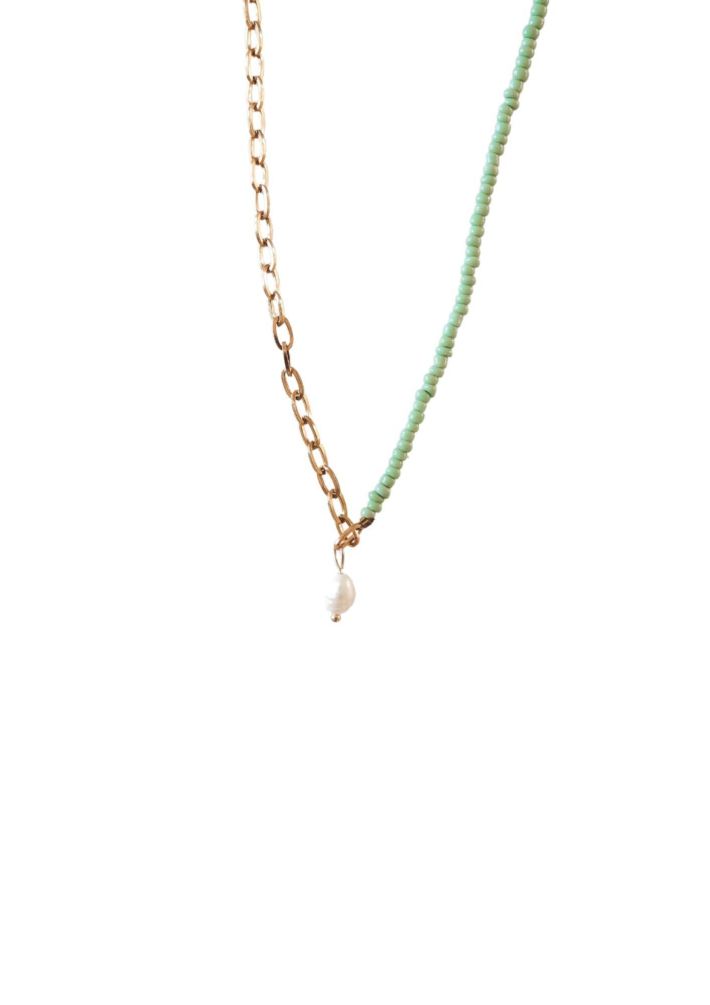 Pura Pearl Seed Bead Necklace: White