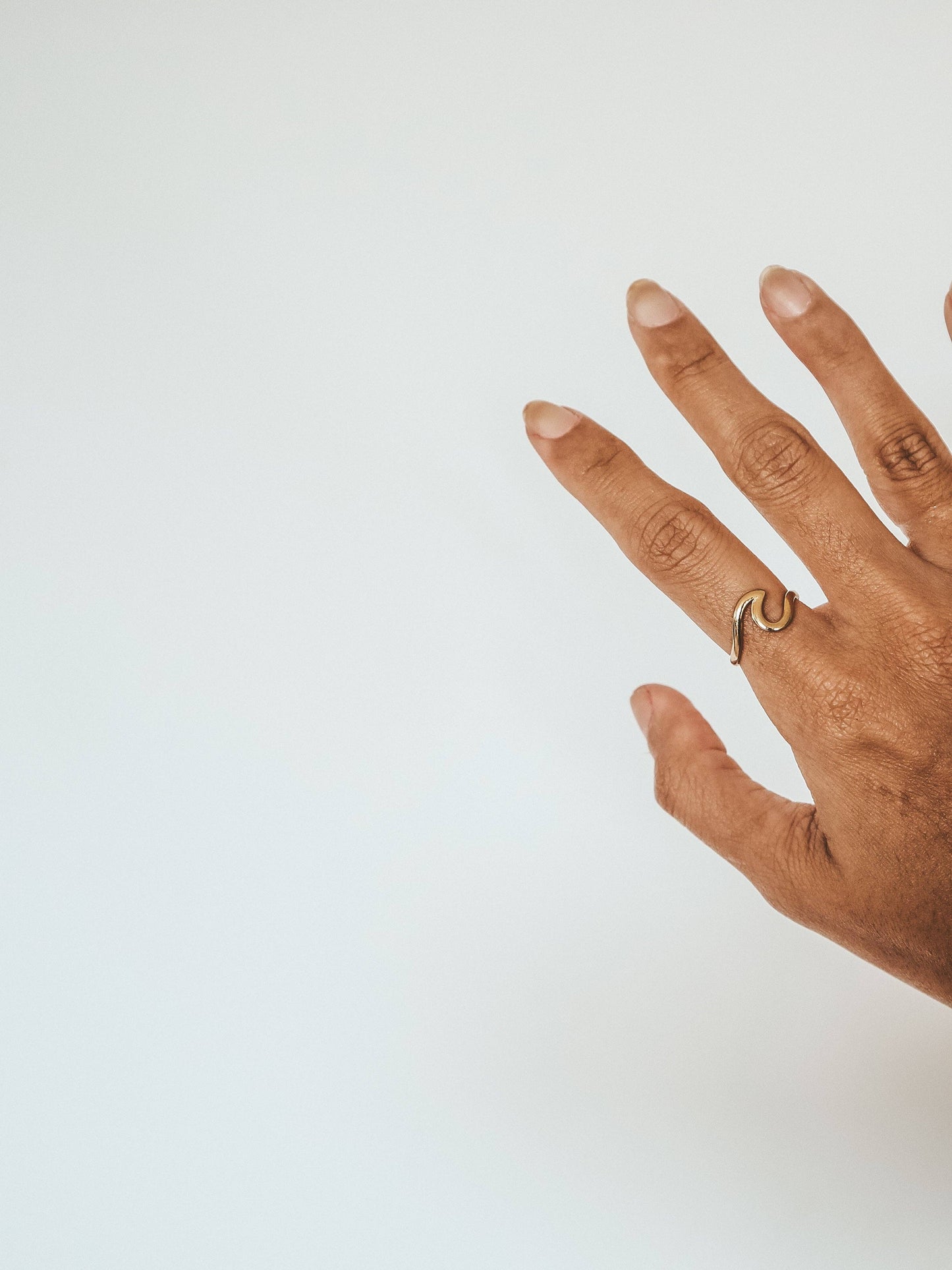 Samudra Gold Wave Ring