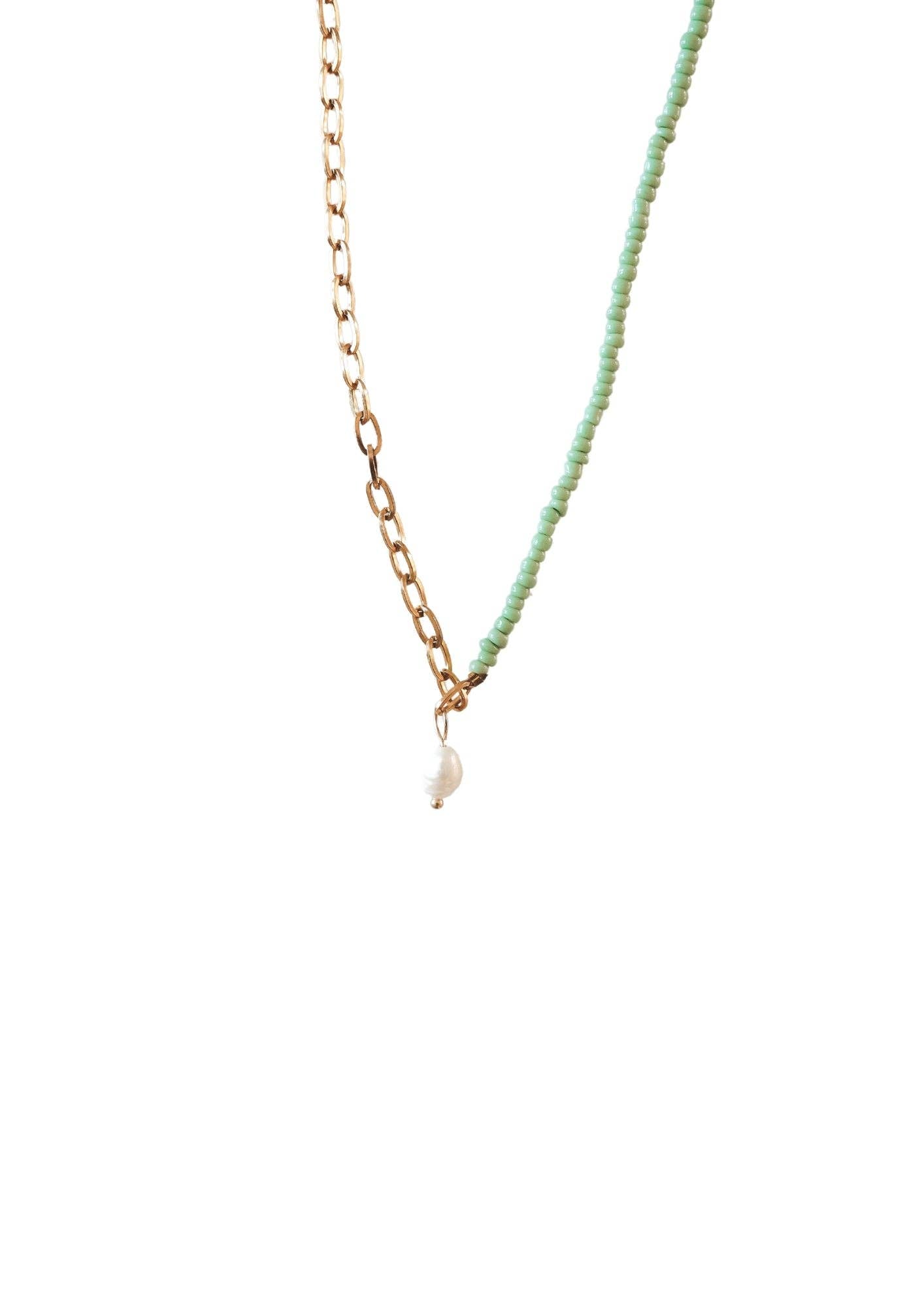 Pura Pearl Seed Bead Necklace: Green